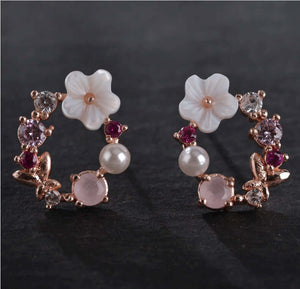 The Ultimate Guide to Choosing & Styling Earrings
